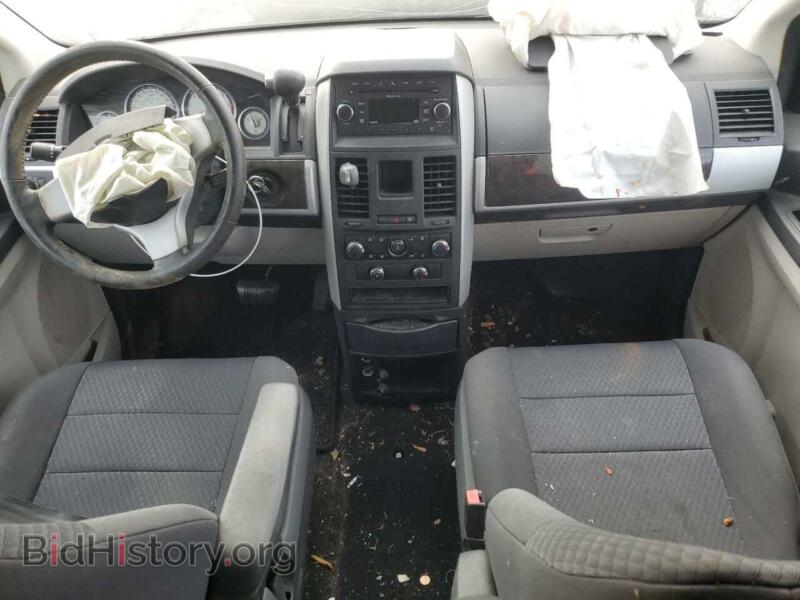 2010 Dodge CARAVAN (VIN 2D4RN5D17AR209822) — фото 8 из 12