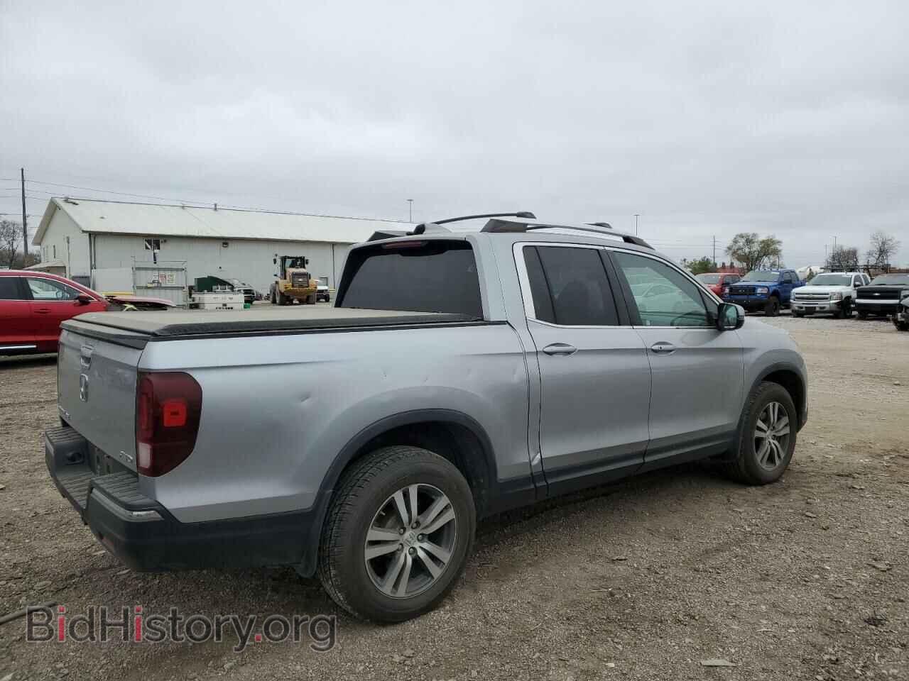 2017 HONDA RIDGELINE - VIN: 5FPYK3F41HB035465 - Фото 3