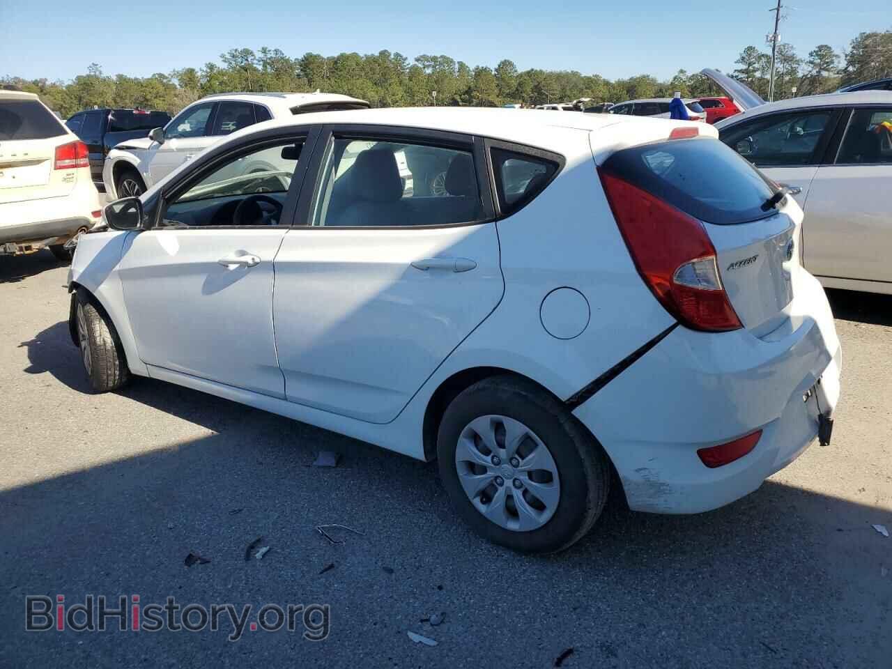 2017 HYUNDAI ACCENT - VIN: KMHCT5AE0HU302190 - Фото 2