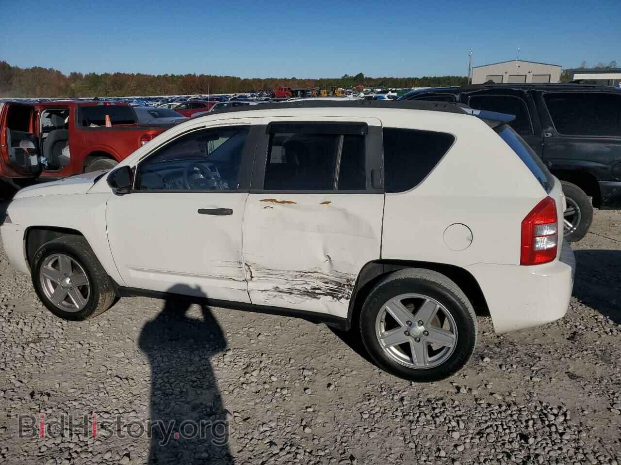 2008 JEEP COMPASS - VIN: 1J8FT47W78D725482 - Фото 2