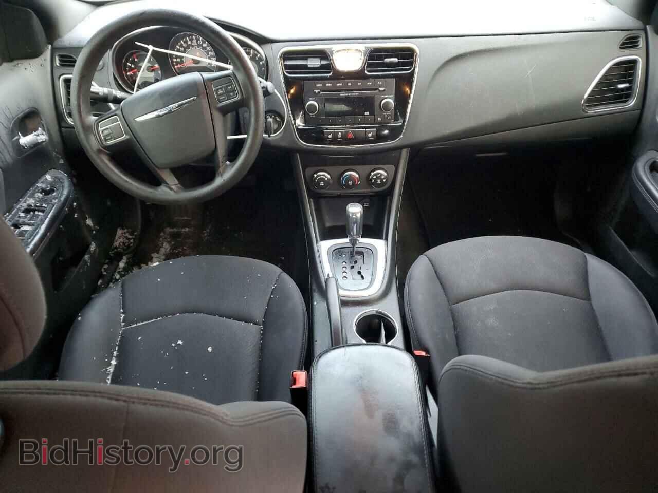 2012 CHRYSLER 200 - VIN: 1C3CCBAG5CN316422 - Фото 8