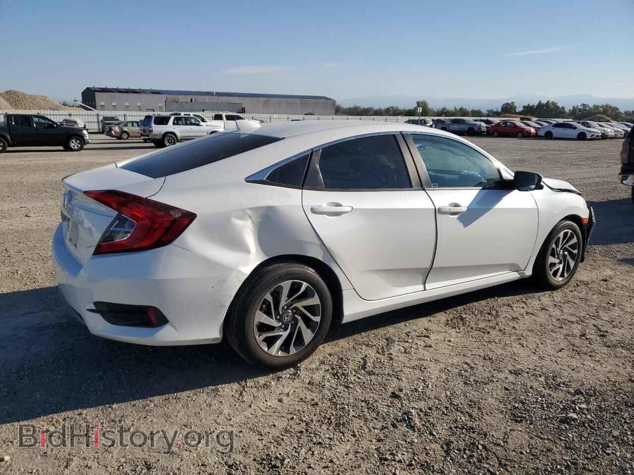2017 HONDA CIVIC - VIN: 19XFC2F70HE233638 - Фото 3