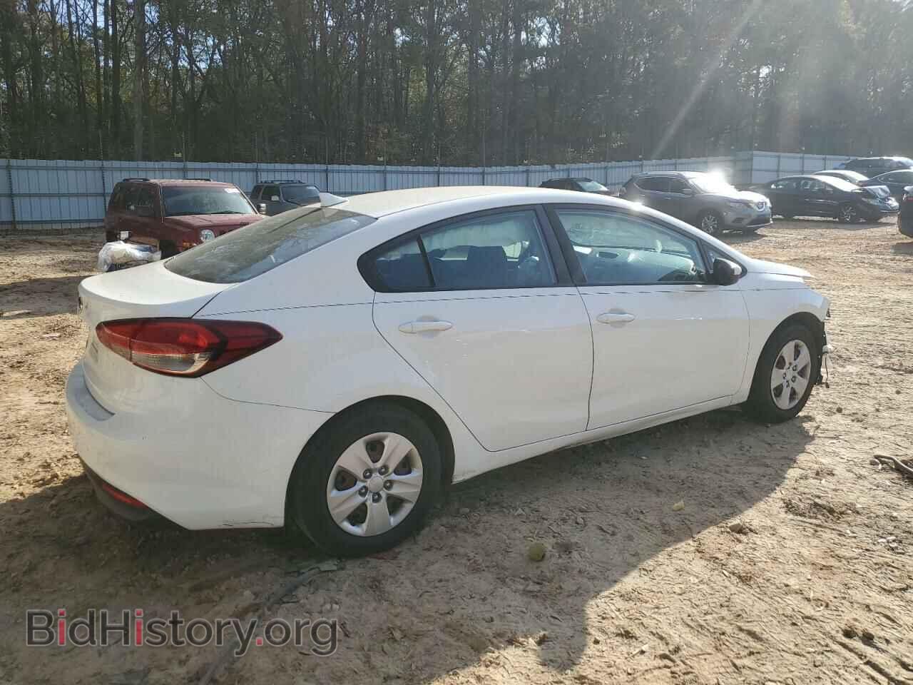 2018 KIA FORTE - VIN: 3KPFK4A75JE229368 - Фото 3