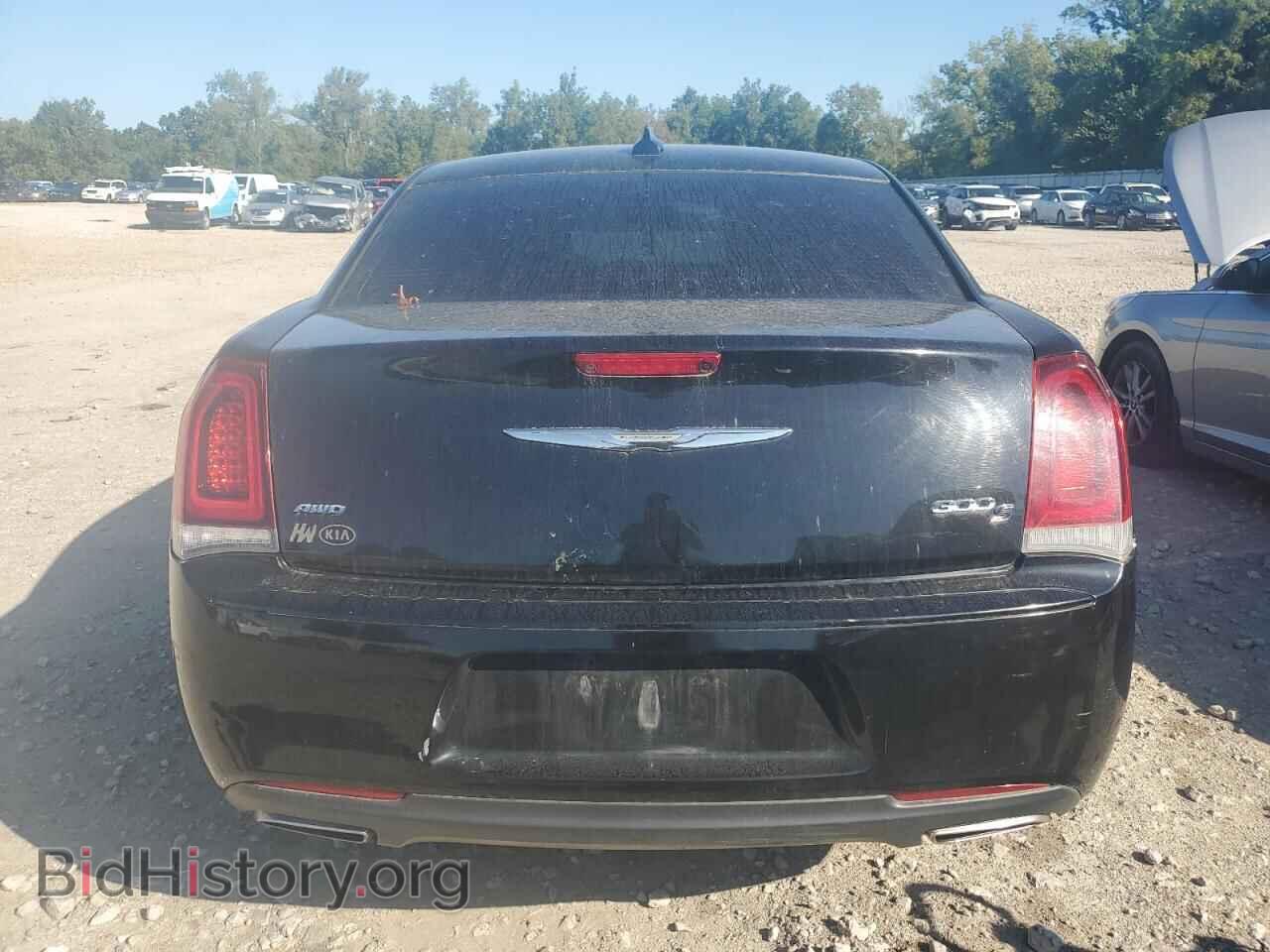 2015 CHRYSLER 300 - VIN: 2C3CCAGG8FH883092 - Фото 6