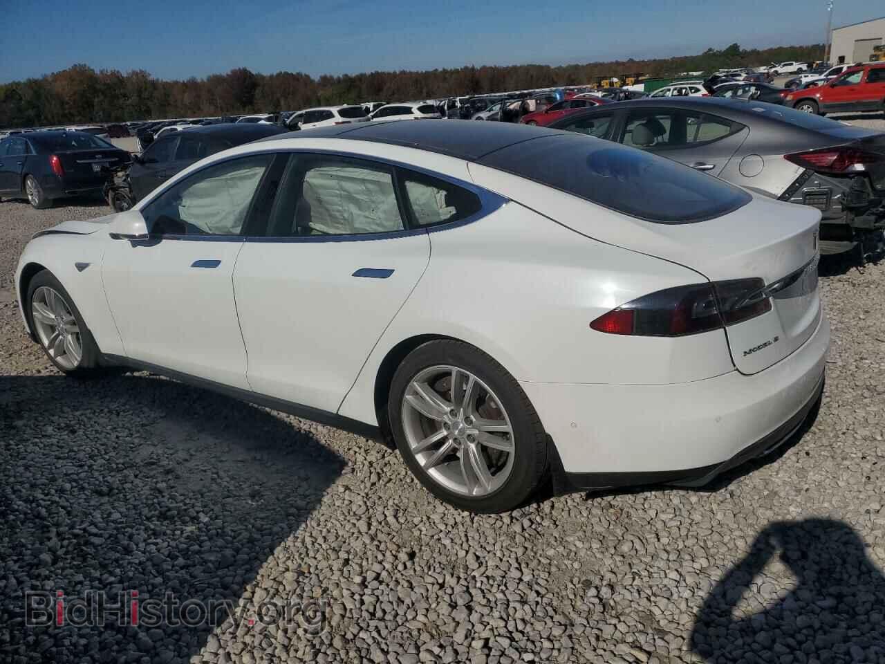 2015 TESLA MODEL S - VIN: 5YJSA4S27FF090446 - Photo 2