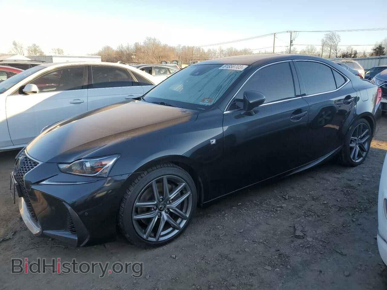 Photo JTHCZ1D28J5014641 - LEXUS IS 2018