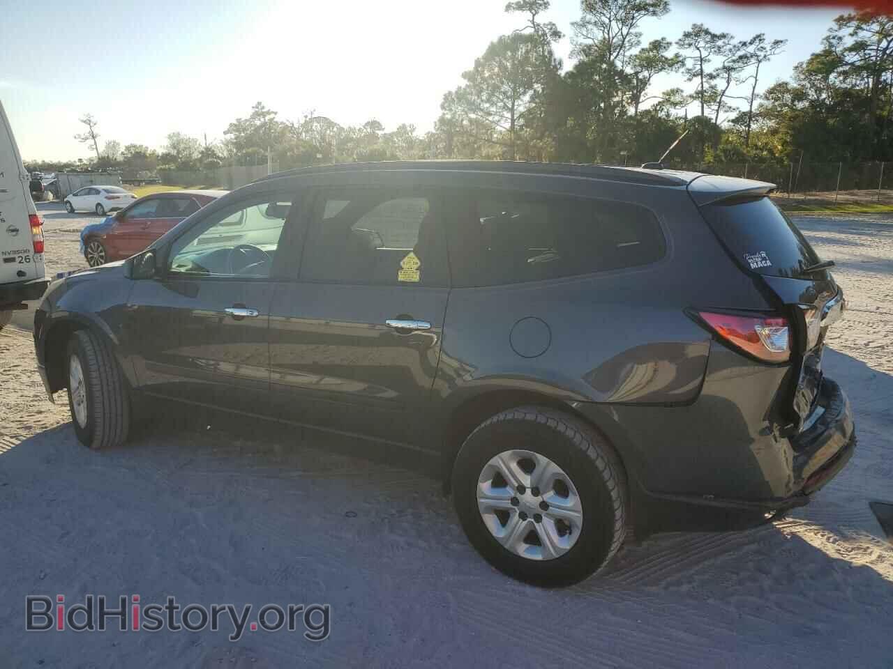 2014 CHEVROLET TRAVERSE - VIN: 1GNKRFKD4EJ213611 - Фото 2