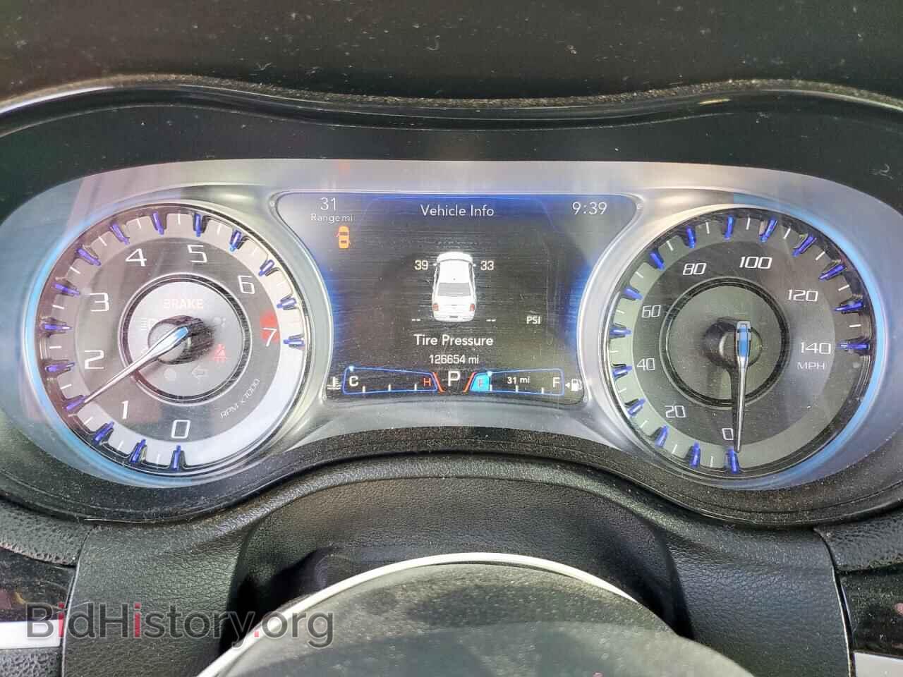 2018 CHRYSLER 300 - VIN: 2C3CCAGG7JH321192 - Фото 9
