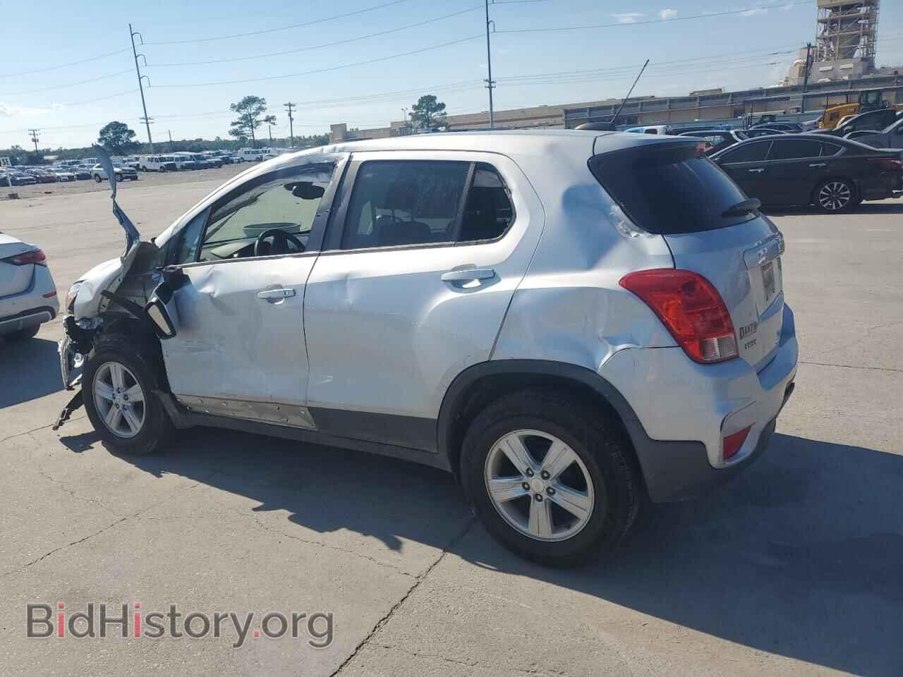 2019 CHEVROLET TRAX - VIN: 3GNCJKSB3KL377262 - Photo 2