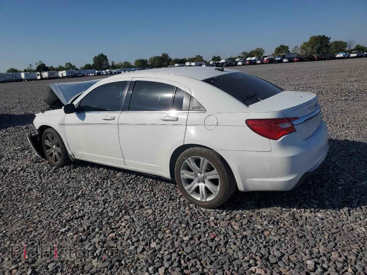 2013 CHRYSLER 200 - VIN: 1C3CCBBB9DN538823 - Photo 2
