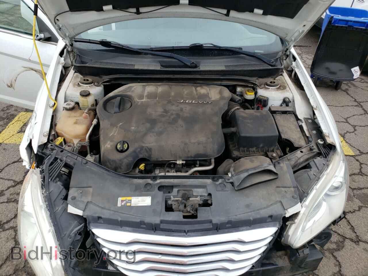 2013 CHRYSLER 200 - VIN: 1C3CCBAG8DN736628 - Фото 11
