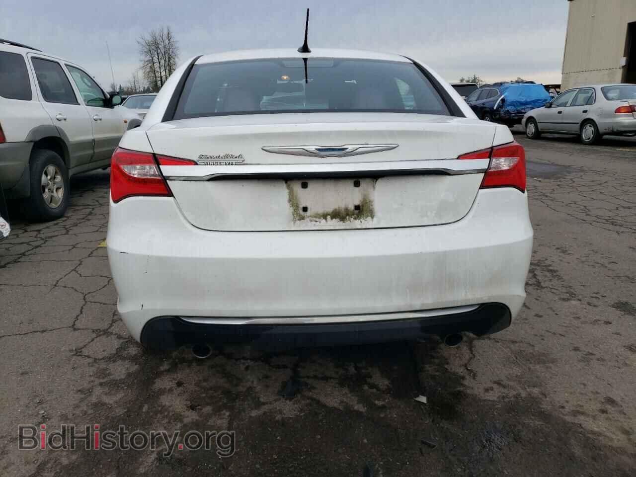 2013 CHRYSLER 200 - VIN: 1C3CCBAG8DN736628 - Фото 6