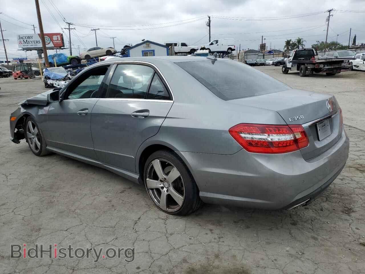 2011 MERCEDES-BENZ E-CLASS - VIN: WDDHF5GB8BA470091 - Фото 2