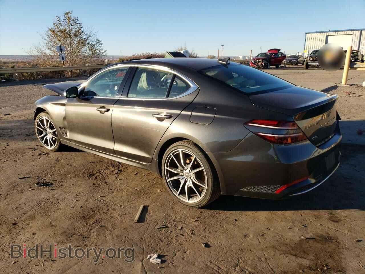 2023 GENESIS G70 BASE - VIN: KMTG34TA5PU129289 - Фото 2