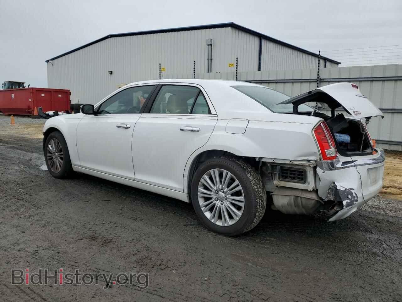 2011 CHRYSLER 300 - VIN: 2C3CK6CT3BH530403 - Фото 2
