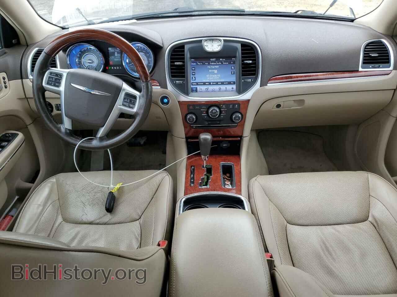 2011 CHRYSLER 300 - VIN: 2C3CK6CT3BH530403 - Фото 8