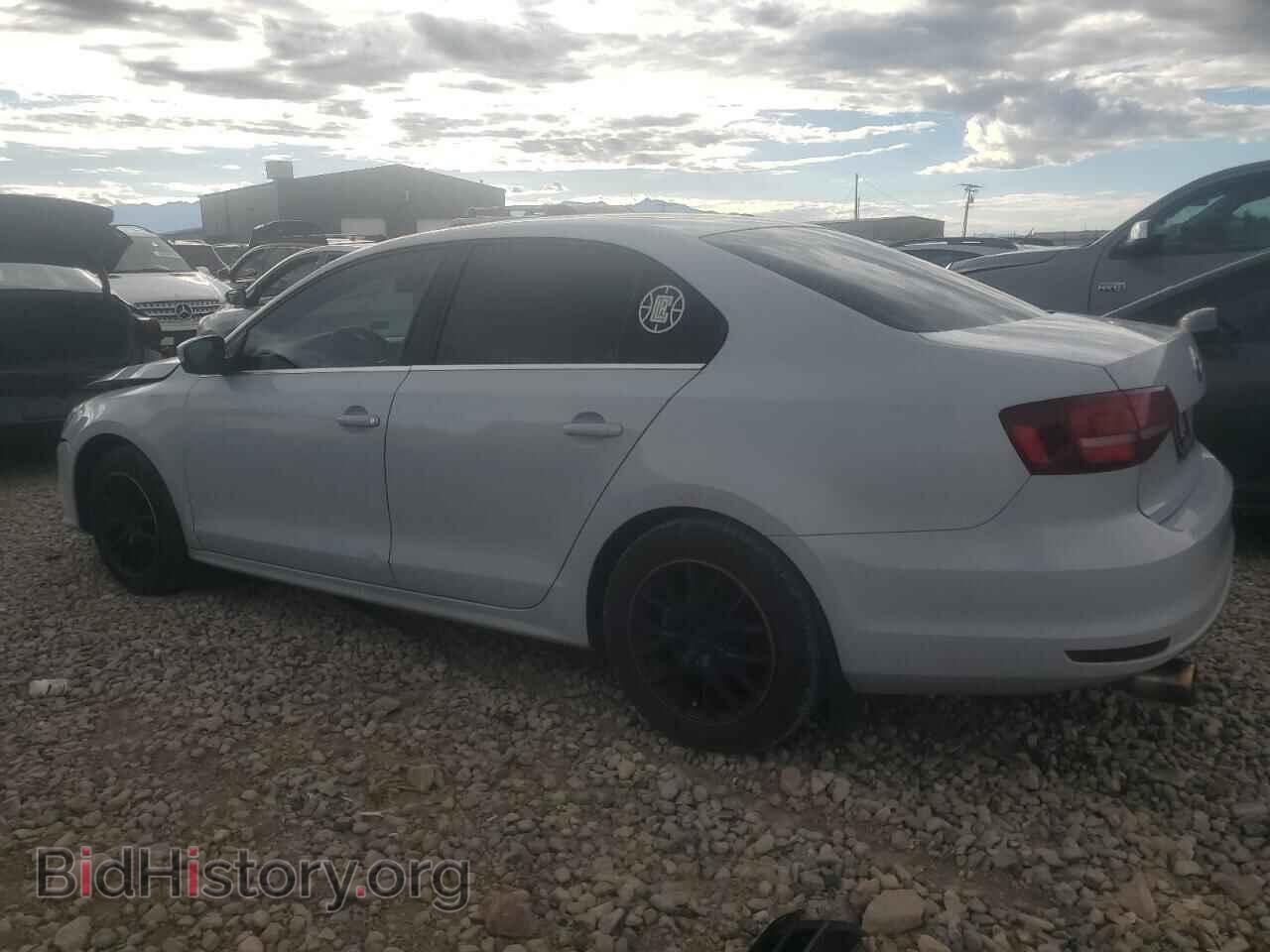 2017 VOLKSWAGEN JETTA - VIN: 3VW2B7AJ8HM286043 - Фото 2