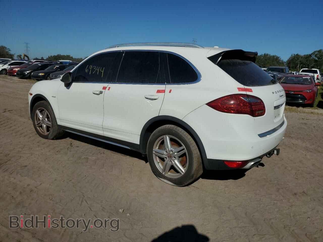 2014 PORSCHE CAYENNE - VIN: WP1AF2A29ELA36644 - Фото 2