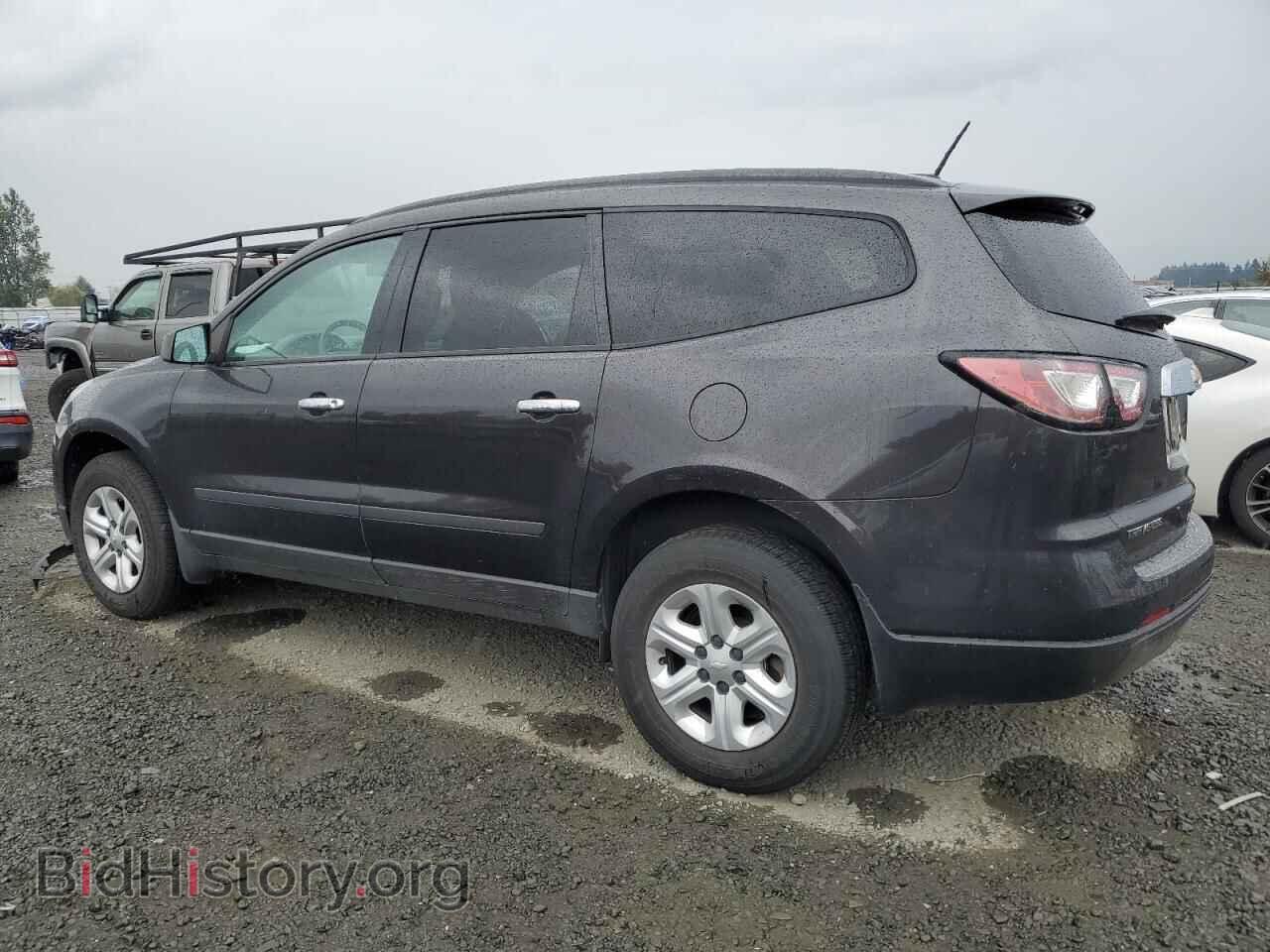 2017 CHEVROLET TRAVERSE - VIN: 1GNKRFKD5HJ168828 - Фото 2