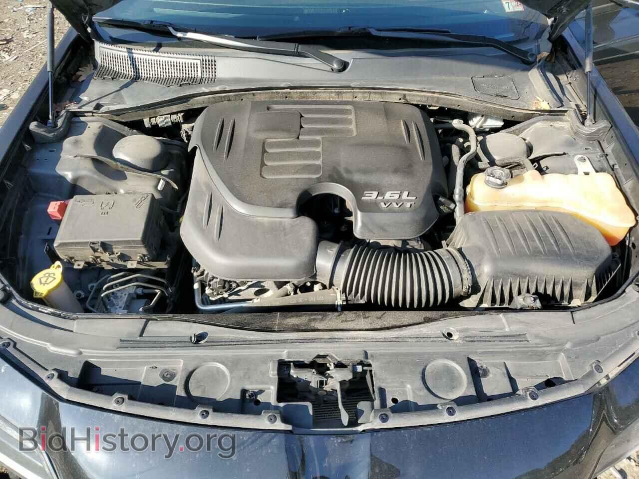 2016 CHRYSLER 300 - VIN: 2C3CCAGG3GH304706 - Фото 11