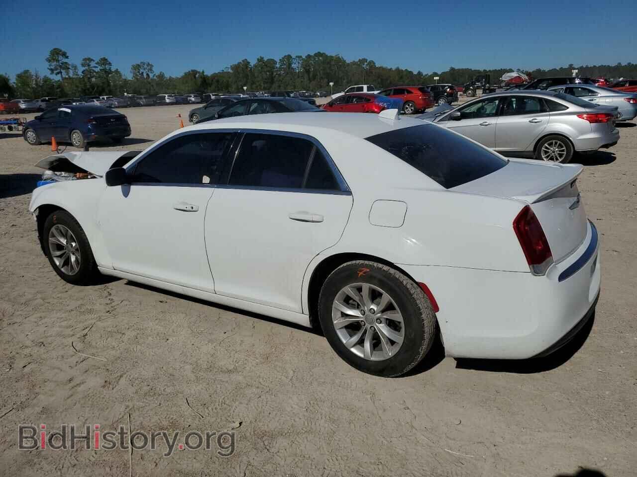 2016 CHRYSLER 300 - VIN: 2C3CCAAG3GH156307 - Фото 2