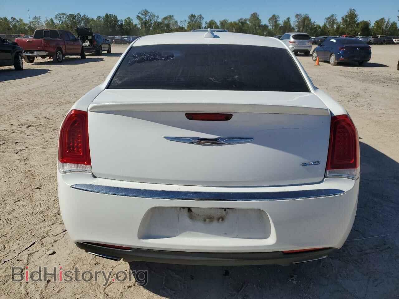 2016 CHRYSLER 300 - VIN: 2C3CCAAG3GH156307 - Фото 6