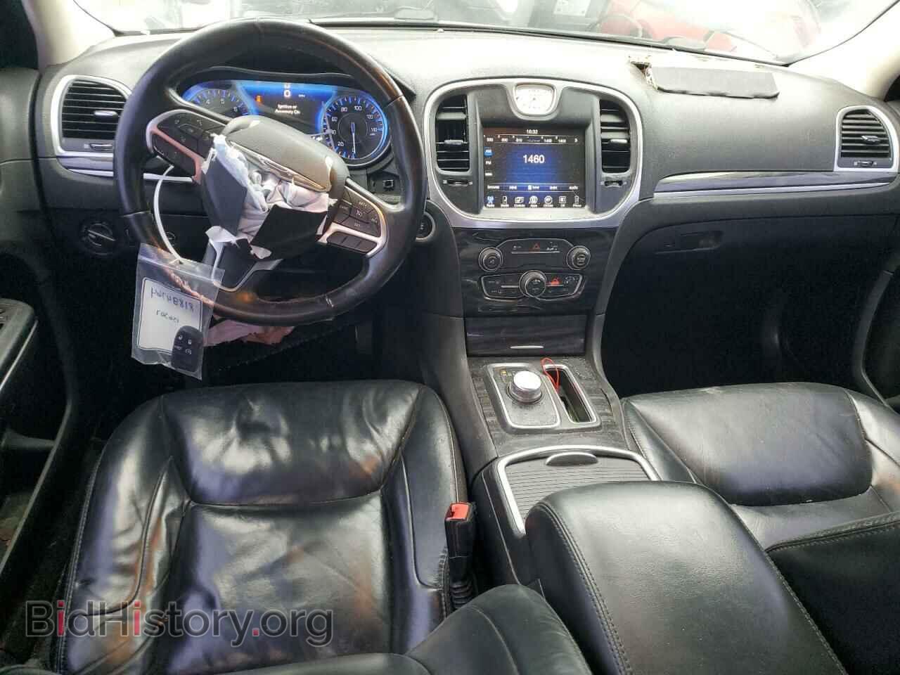 2016 CHRYSLER 300 - VIN: 2C3CCAAG3GH156307 - Фото 8