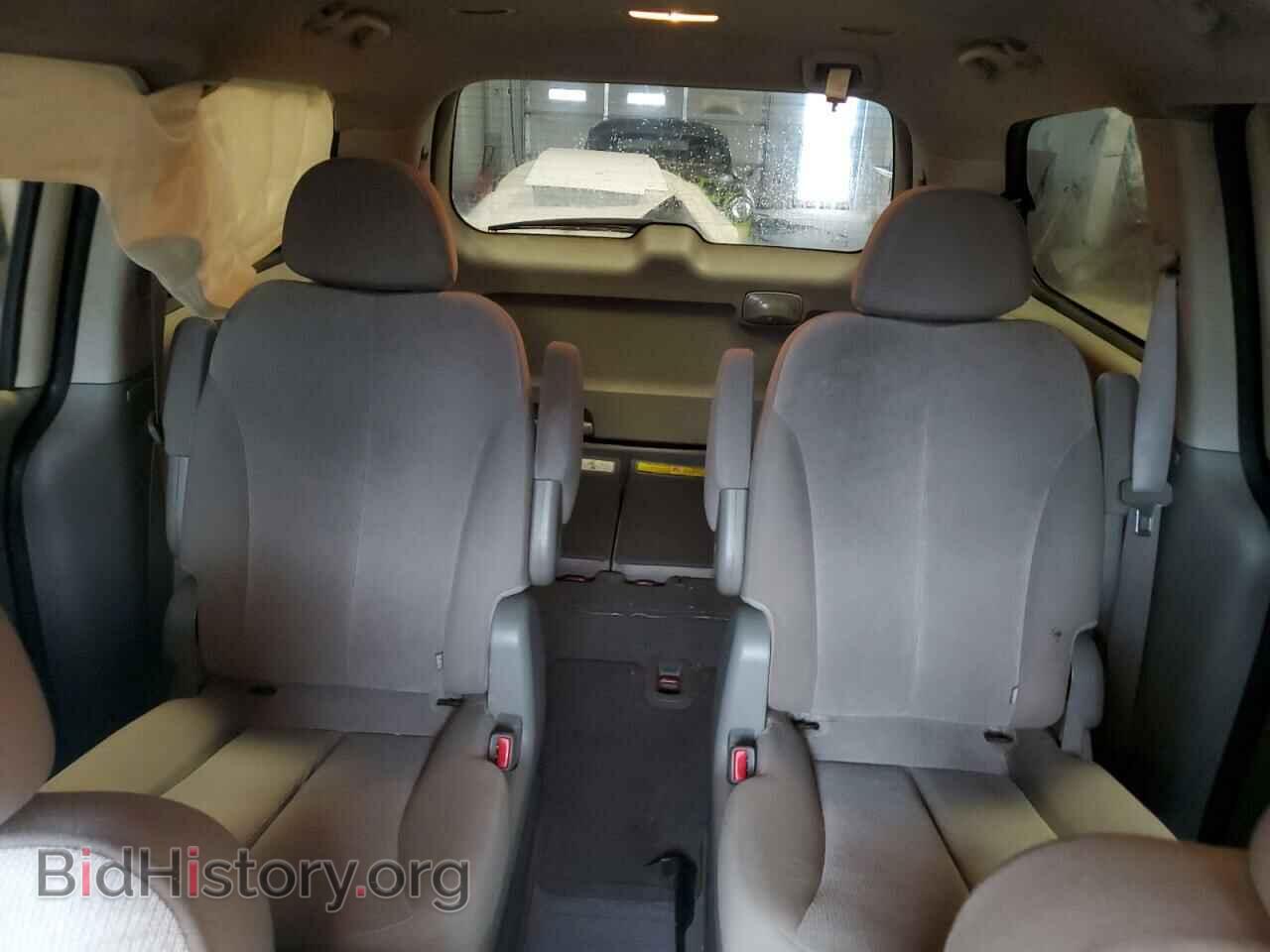 2011 KIA All Models - VIN: KNDMG4C78B6388253 - Фото 10