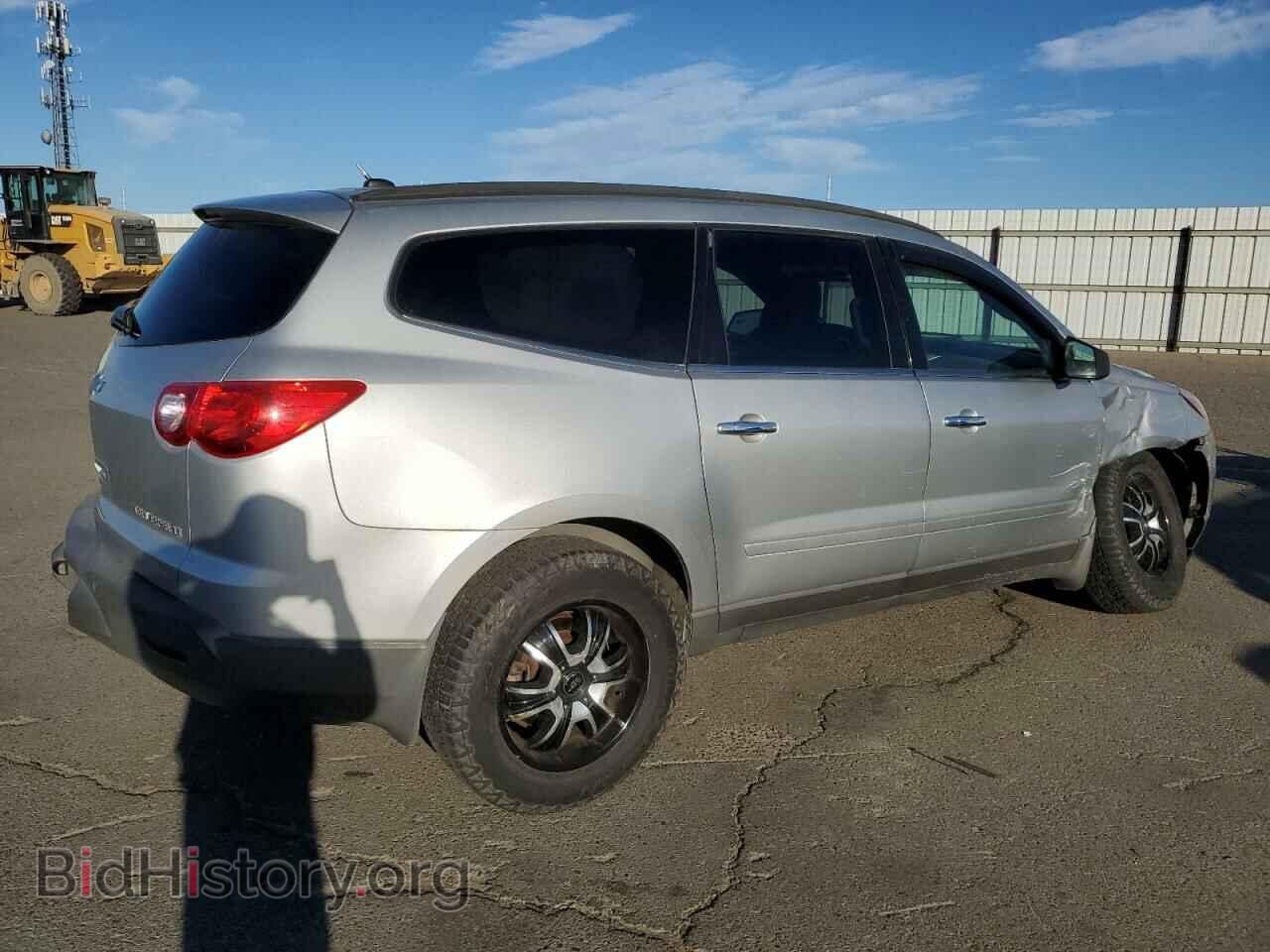 2012 CHEVROLET TRAVERSE - VIN: 1GNKRJED1CJ307571 - Фото 3