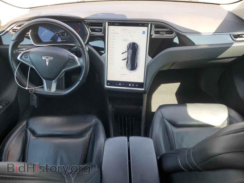 2016 Tesla MODEL S (VIN 5YJSA1E26GF130270) — фото 8 из 12