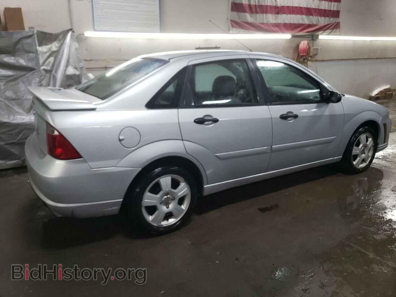 2007 FORD FOCUS - VIN: 1FAFP34N07W184379 - Фото 3