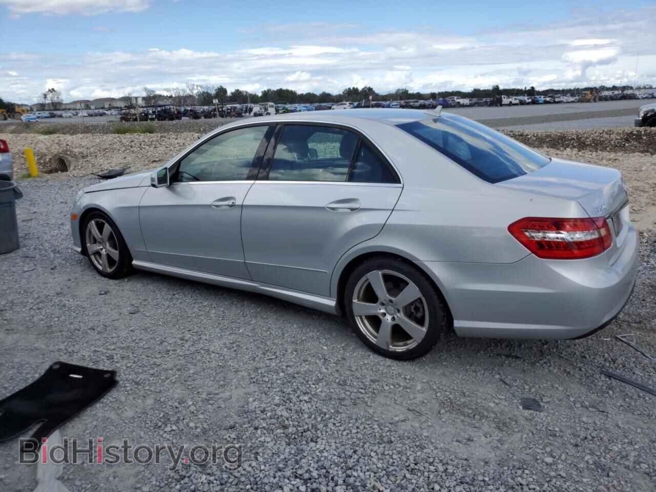 2011 MERCEDES-BENZ E-CLASS - VIN: WDDHF8HB1BA355476 - Фото 2