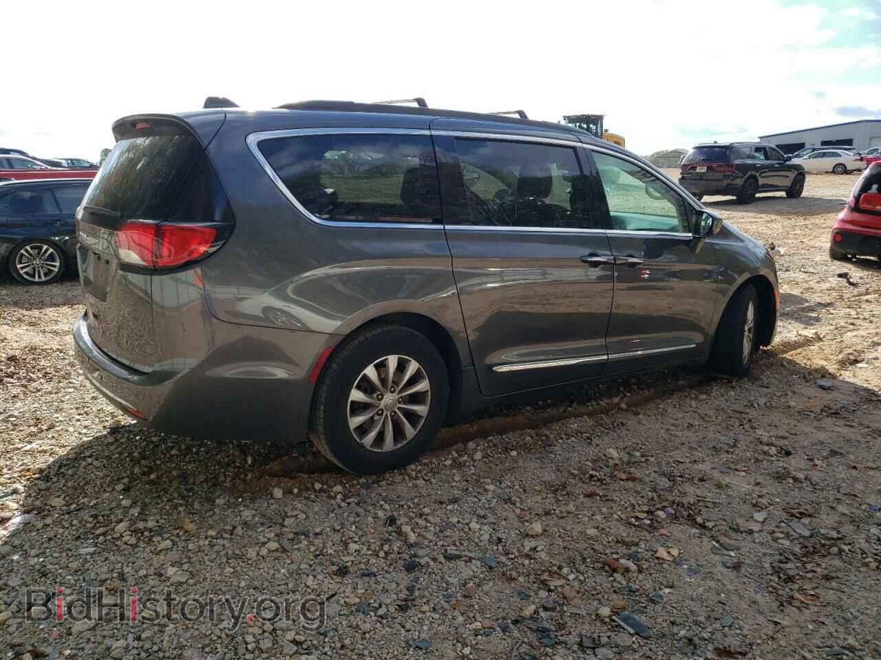 2017 CHRYSLER PACIFICA - VIN: 2C4RC1BGXHR733818 - Photo 3