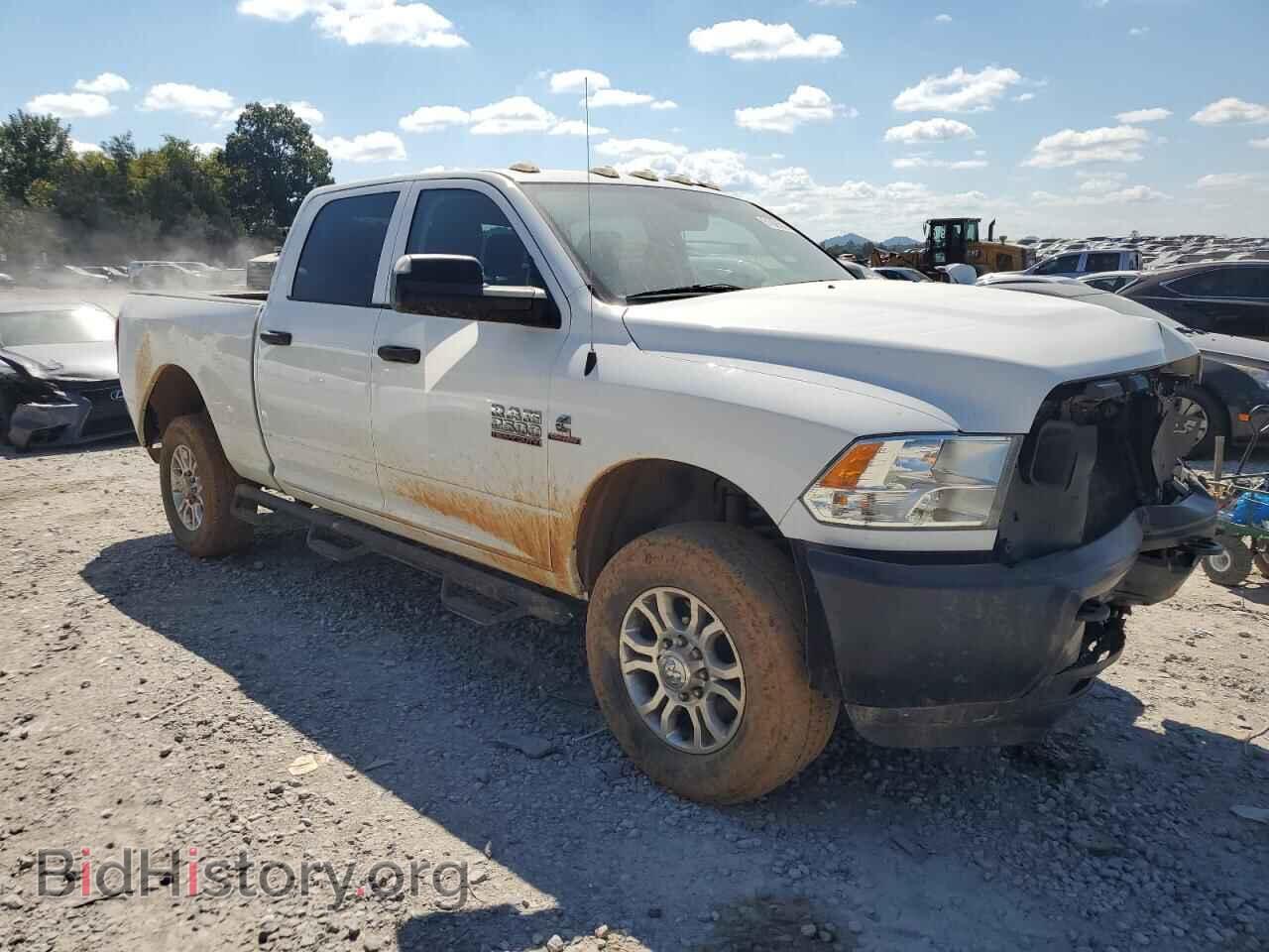 2018 RAM All Models - VIN: 3C6UR5CLXJG162183 - Photo 4