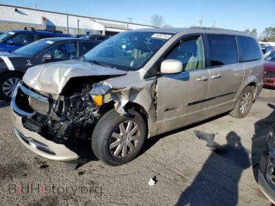 2015 Chrysler MINIVAN Touring, beige — VIN 2C4RC1BG8FR578330, Copart