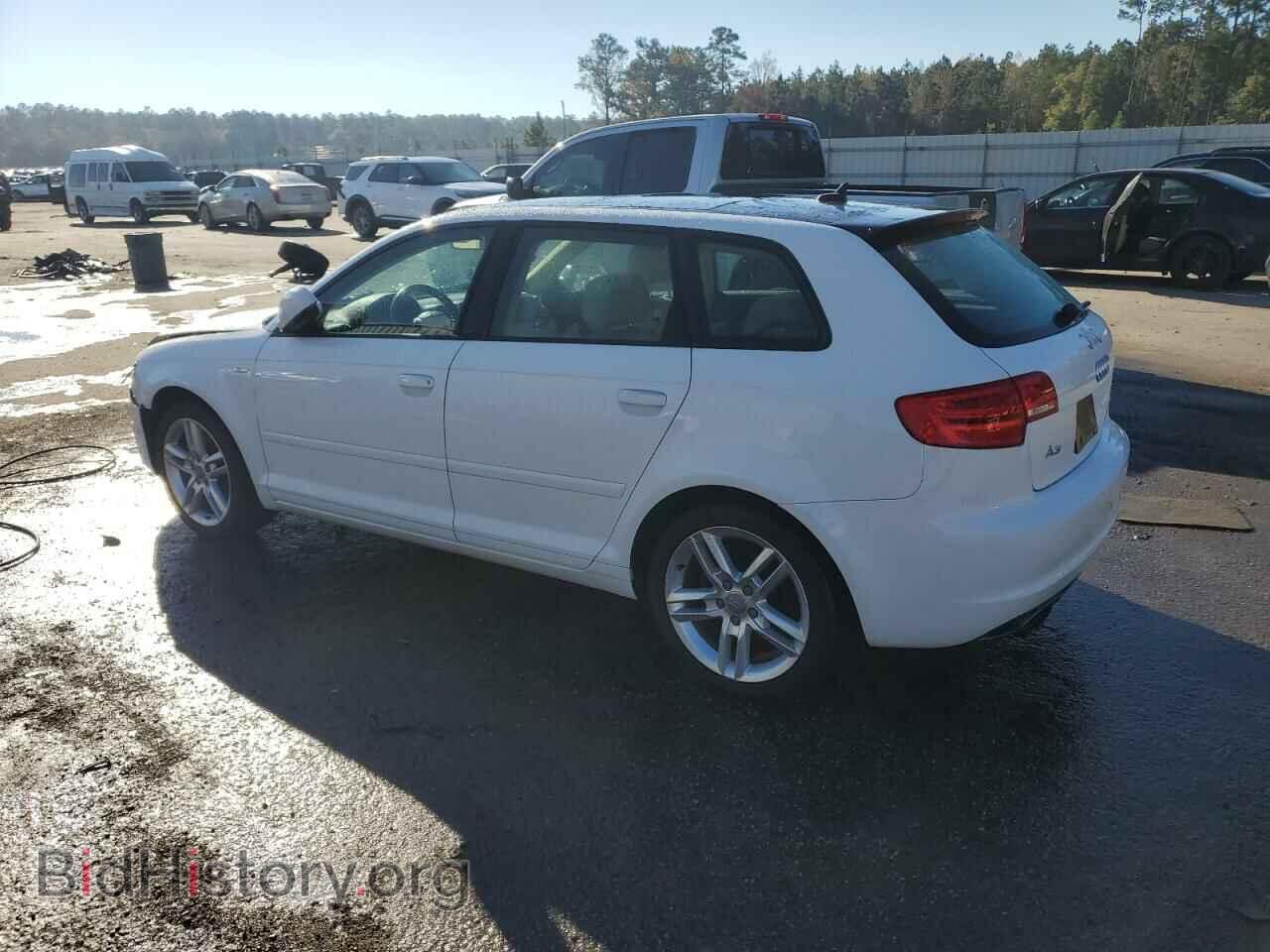 2011 AUDI A3 - VIN: WAUKFAFM2BA044258 - Photo 2