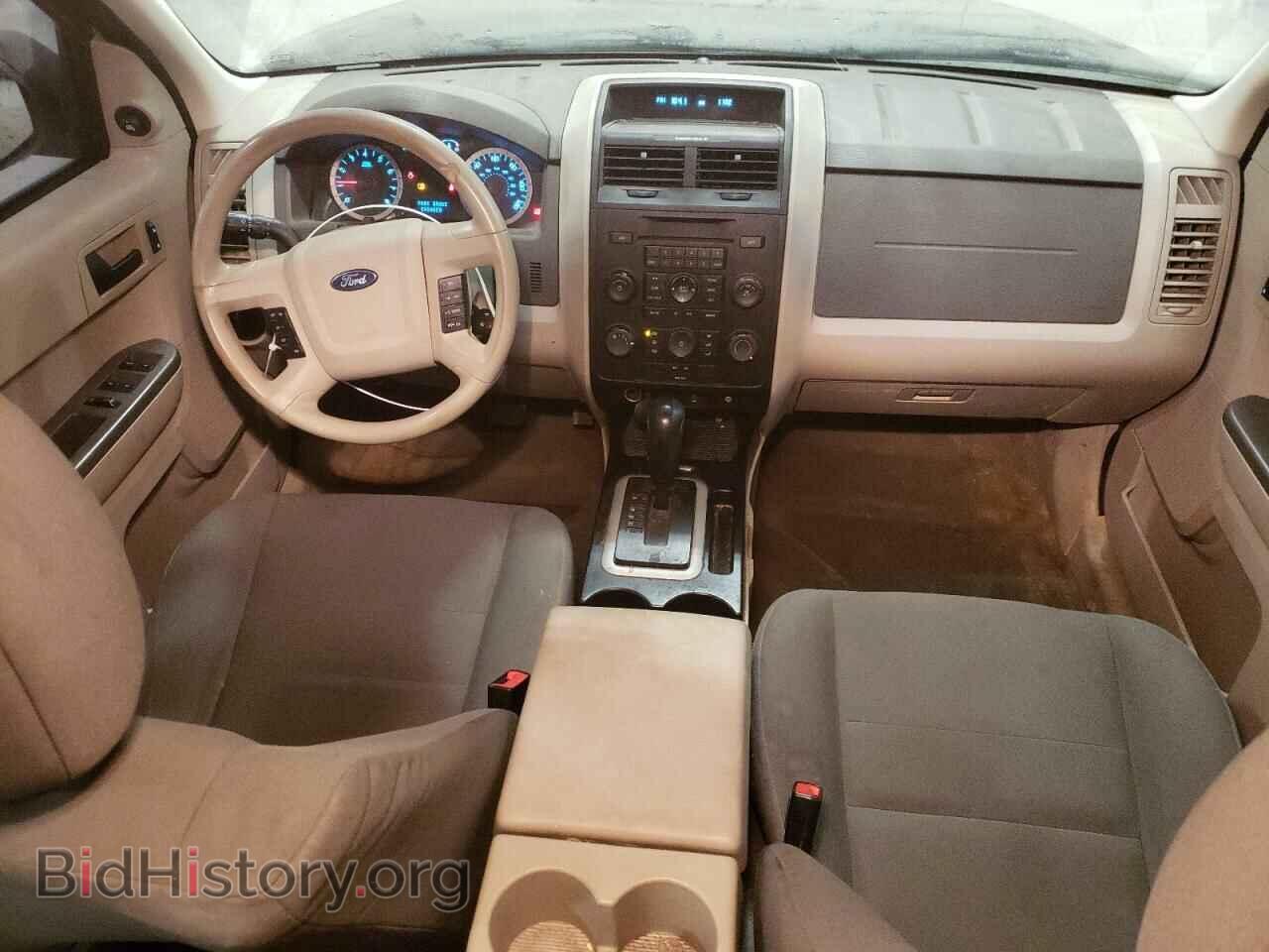 2011 FORD ESCAPE - VIN: 1FMCU0C77BKC06106 - Фото 8