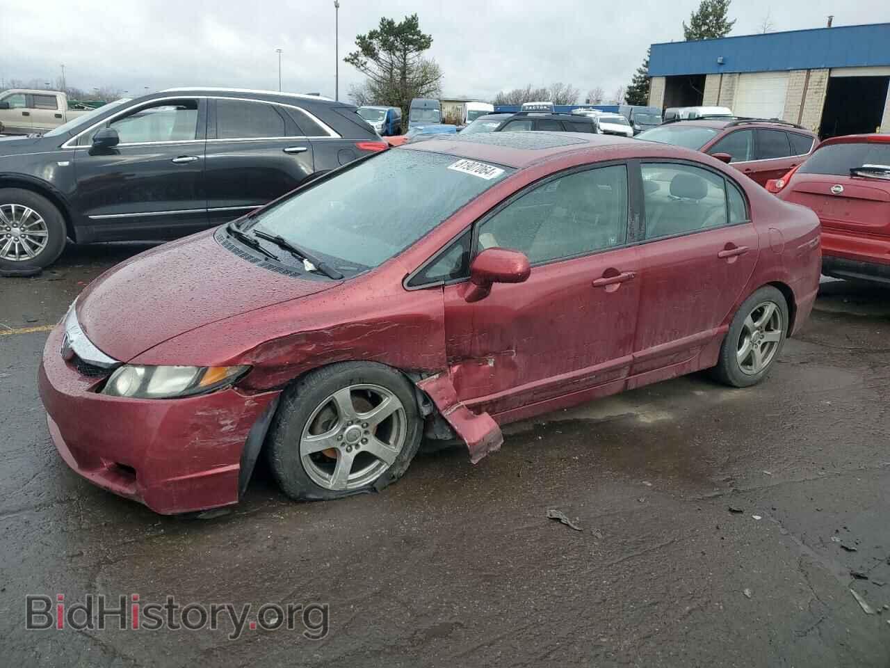 Фотография 19XFA1F96AE035153 - HONDA CIVIC 2010