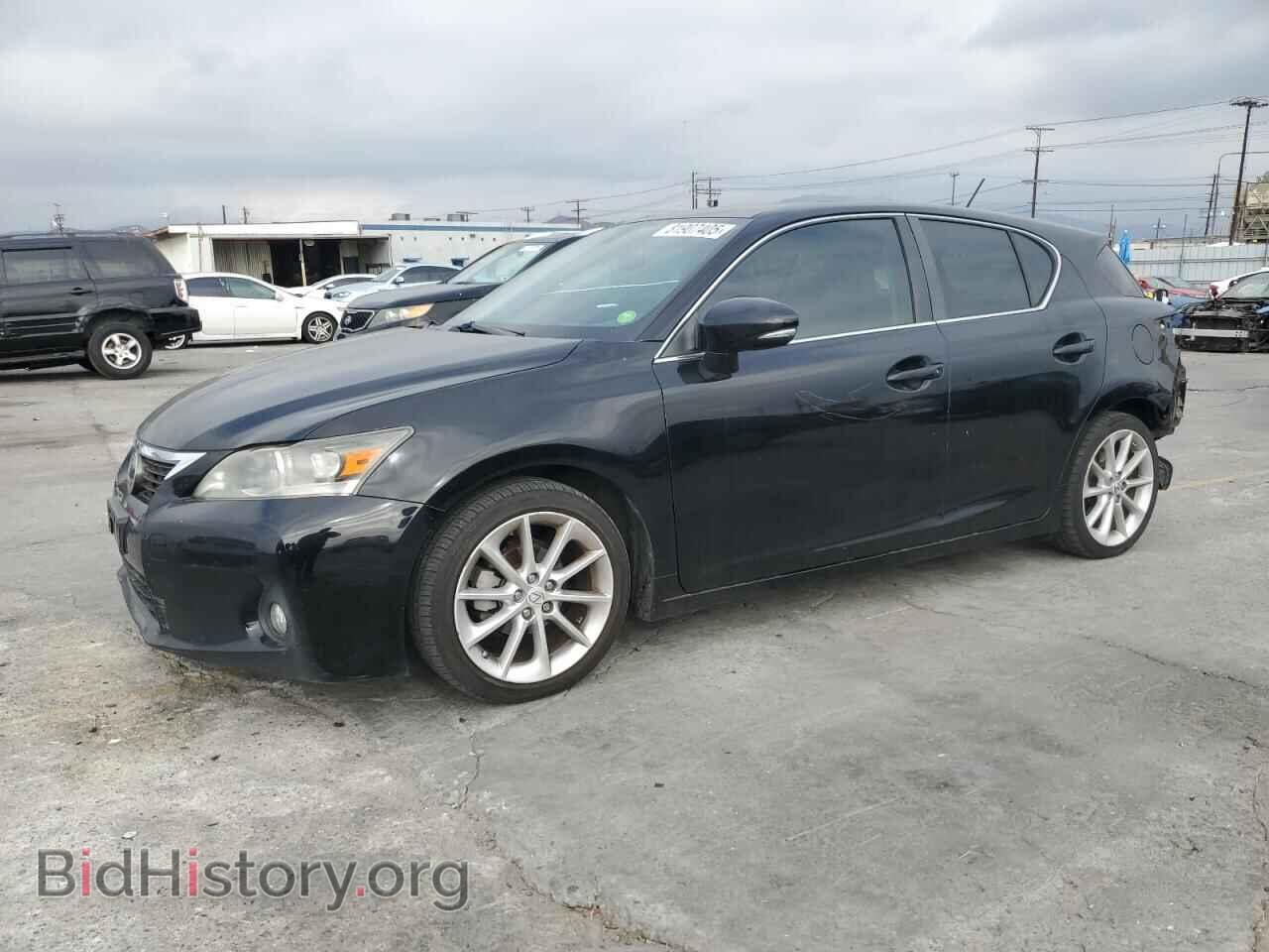 Photo JTHKD5BH2B2031950 - LEXUS CT 200 2011
