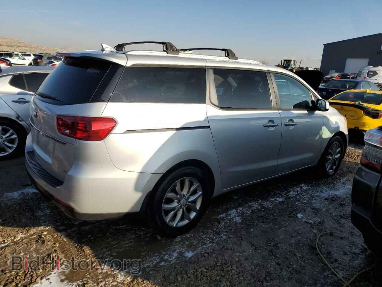 2020 KIA All Models - VIN: KNDMB5C17L6575372 - Фото 3