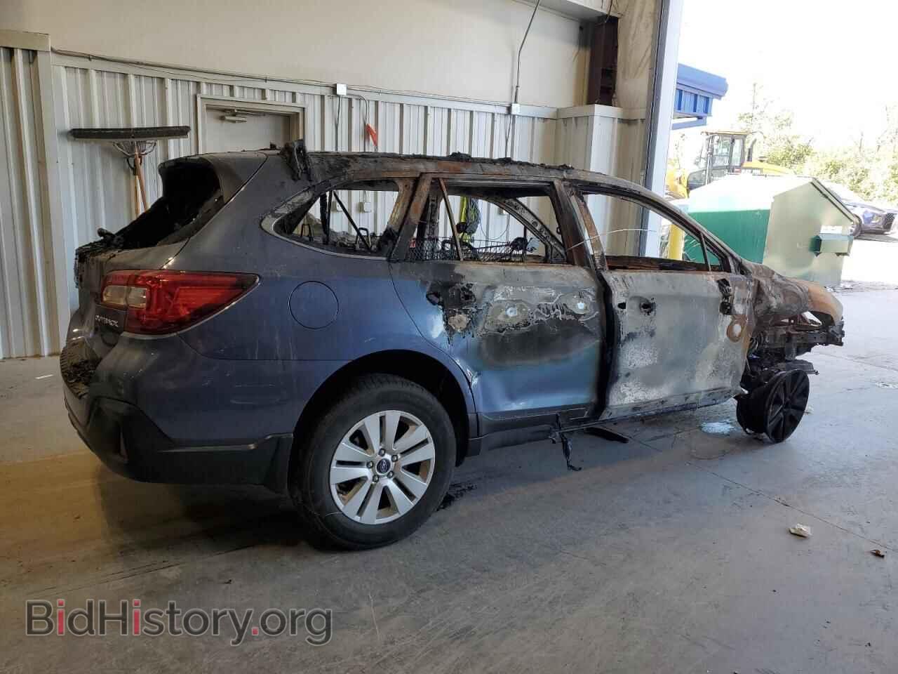 2018 SUBARU OUTBACK - VIN: 4S4BSAFC3J3395653 - Фото 3