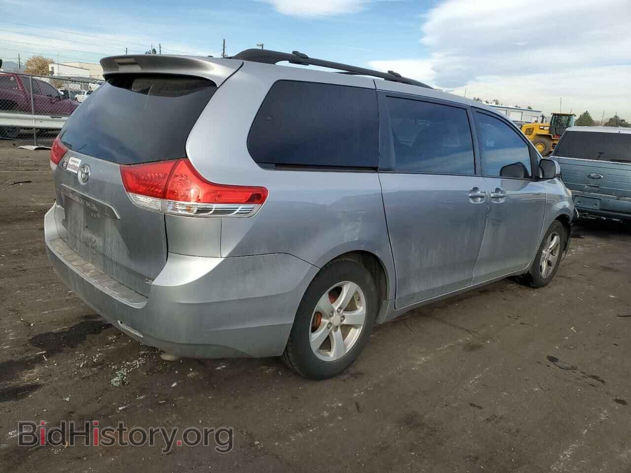 2011 TOYOTA All Models - VIN: 5TDKK3DC8BS039668 - Фото 3