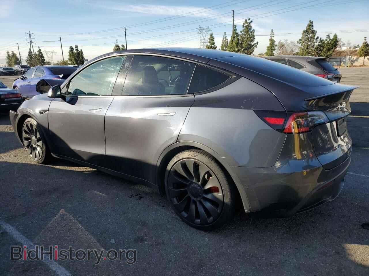 2021 TESLA MODEL Y - VIN: 5YJYGDEF5MF140944 - Фото 2