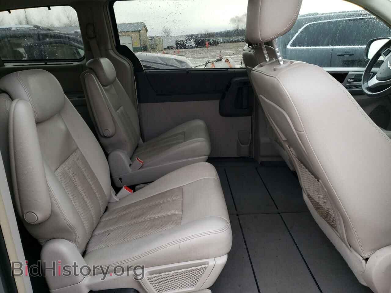 2009 CHRYSLER MINIVAN - VIN: 2A8HR54X99R652995 - Фото 11