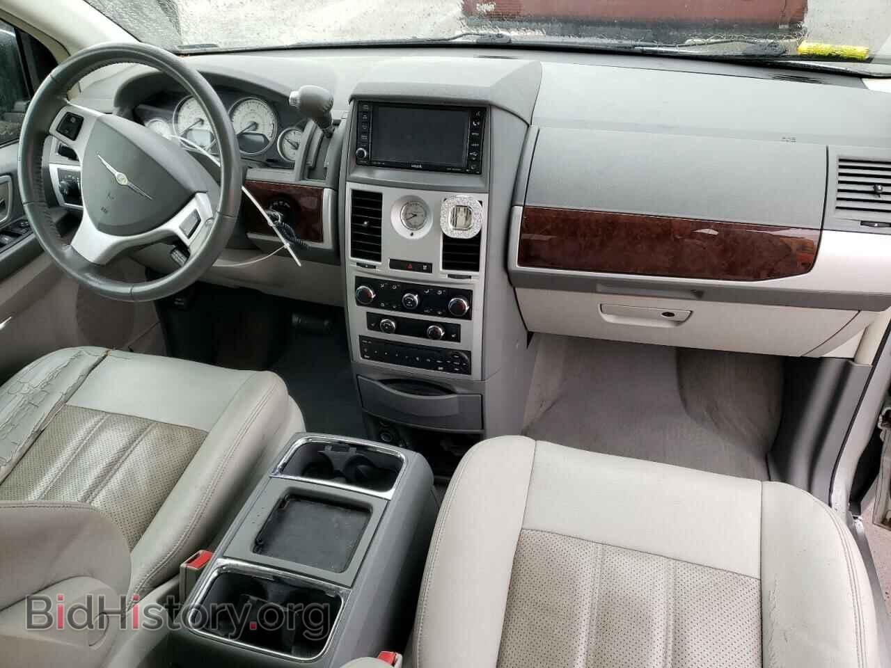 2009 CHRYSLER MINIVAN - VIN: 2A8HR54X99R652995 - Фото 8