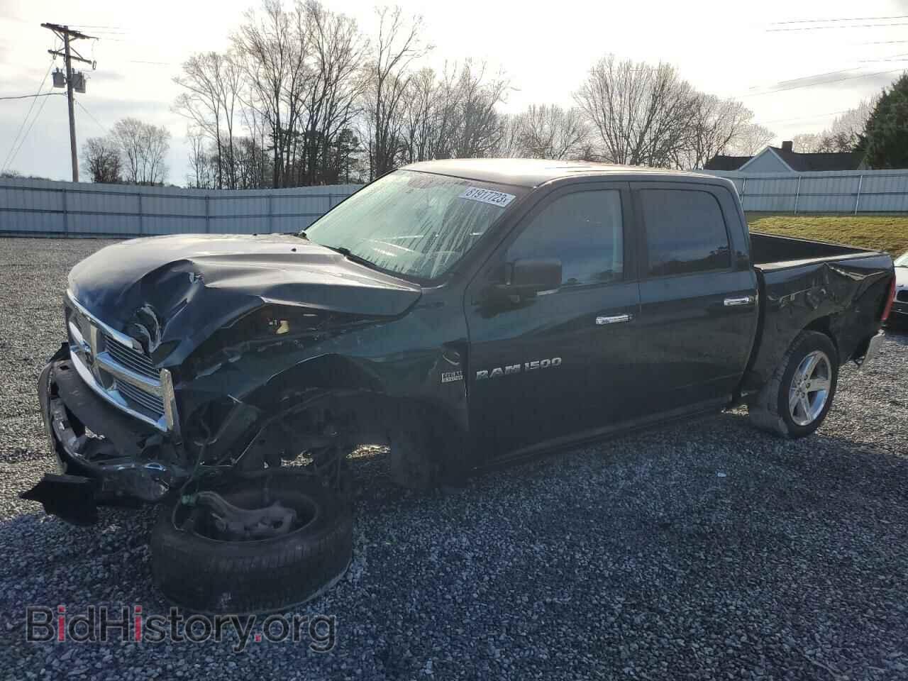 Photo 1D7RB1CT6BS525994 - DODGE All Models 2011