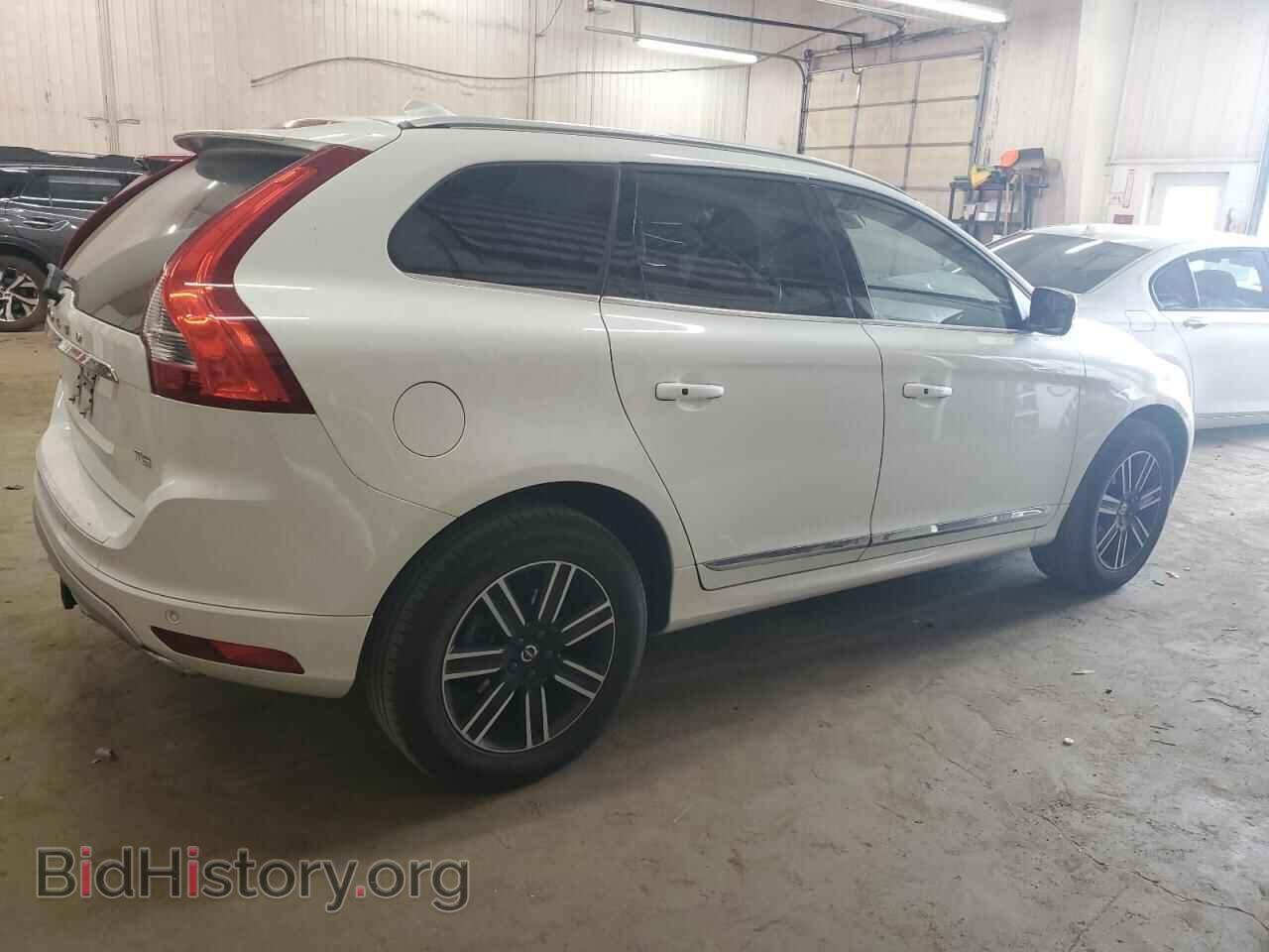 2017 VOLVO XC60 - VIN: YV440MDR3H2157276 - Фото 3