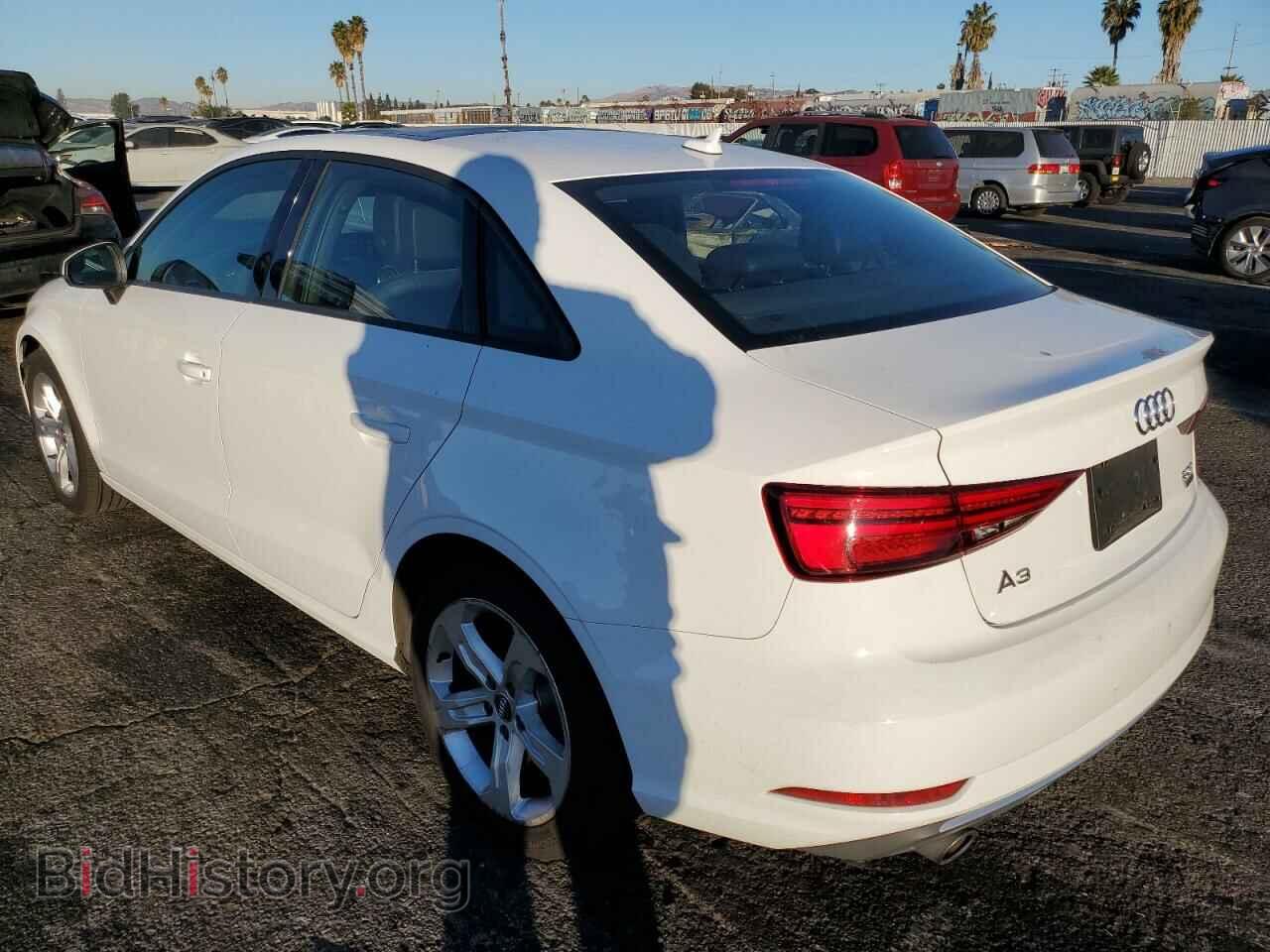 2018 AUDI A3 - VIN: WAUB8GFF4J1001148 - Фото 2