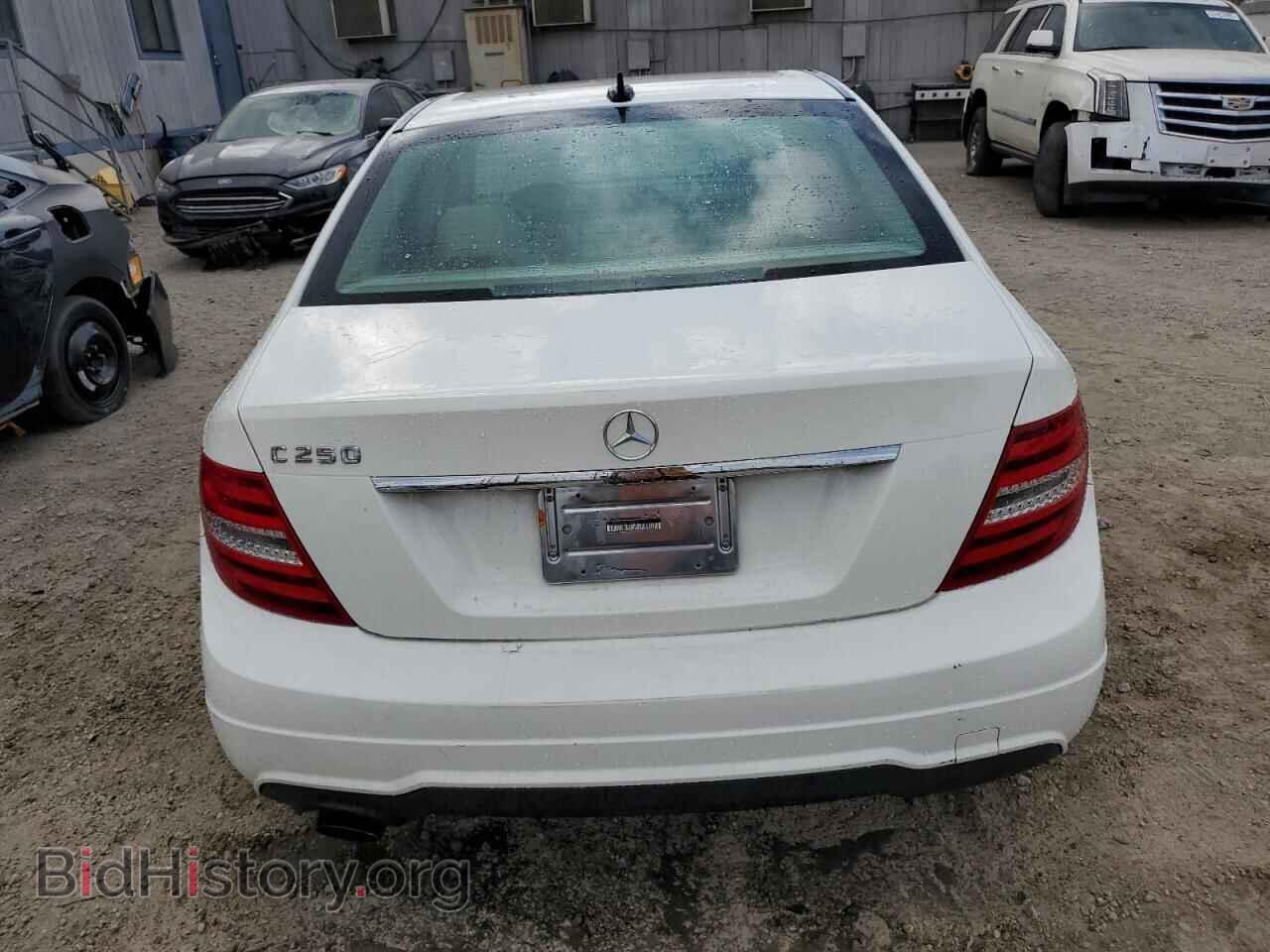 2012 MERCEDES-BENZ C-CLASS - VIN: WDDGF4HB9CA600899 - Фото 6