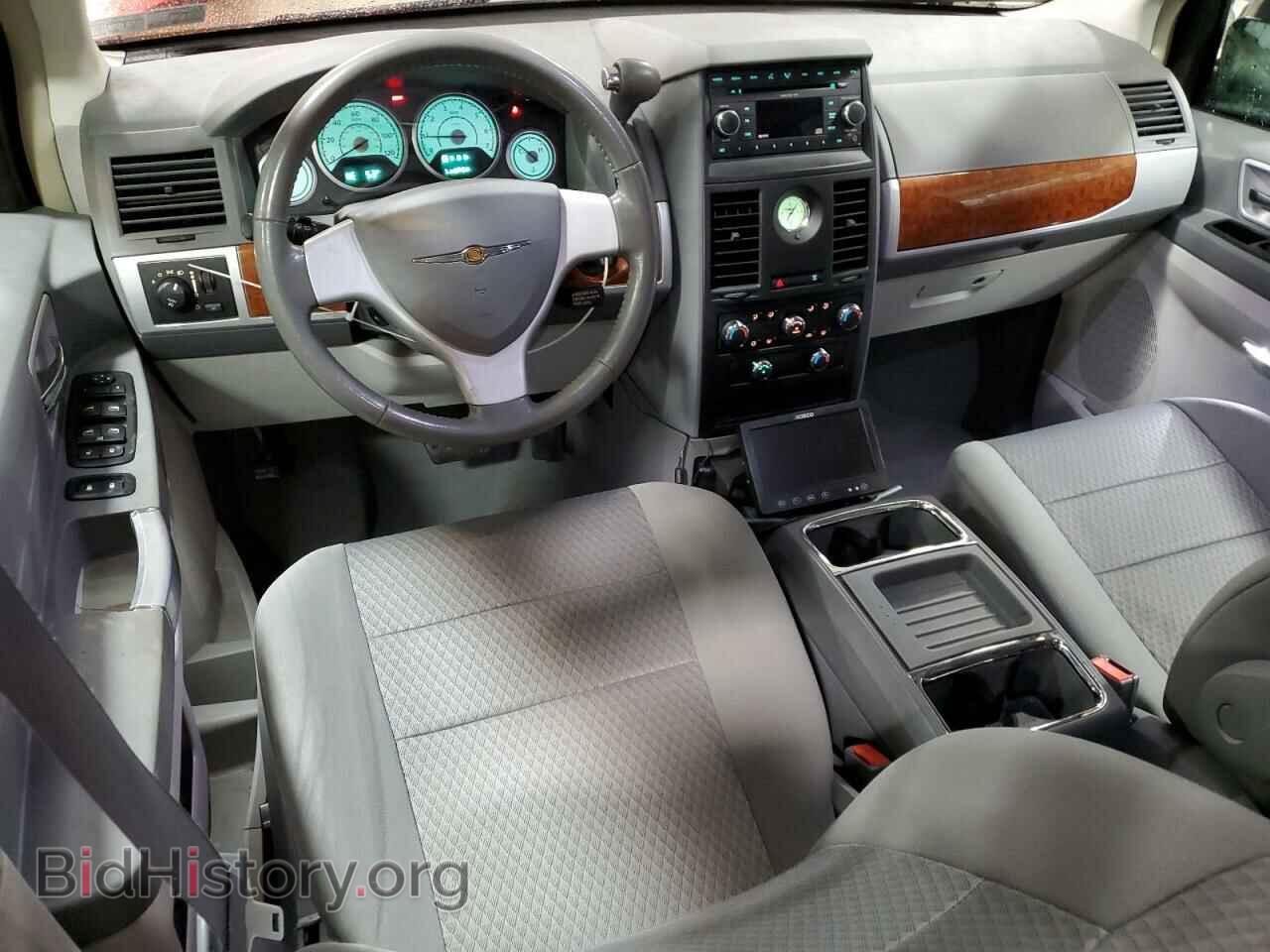 2008 CHRYSLER MINIVAN - VIN: 2A8HR54P88R143785 - Фото 8